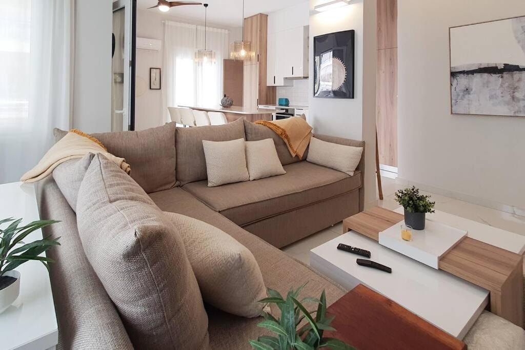 Hidden Gem On The Piraeus Coast Apartment Bagian luar foto