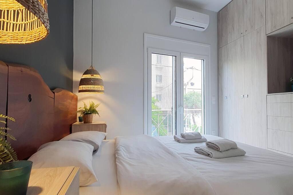 Hidden Gem On The Piraeus Coast Apartment Bagian luar foto
