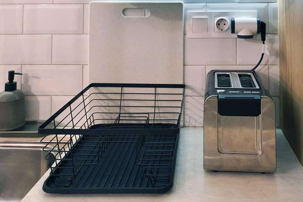 Hidden Gem On The Piraeus Coast Apartment Bagian luar foto